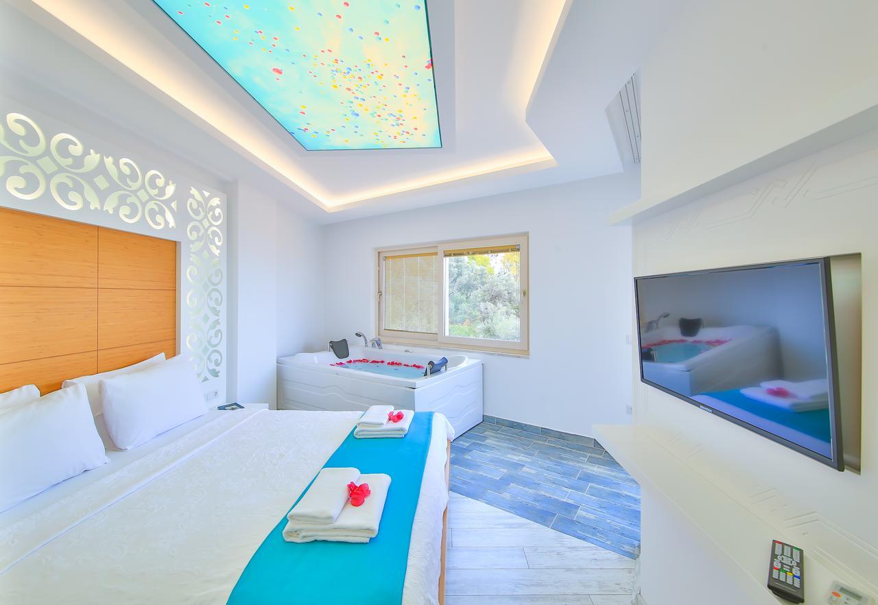 Hediye Hanim Suit&Apart Aparthotel Kaş Esterno foto
