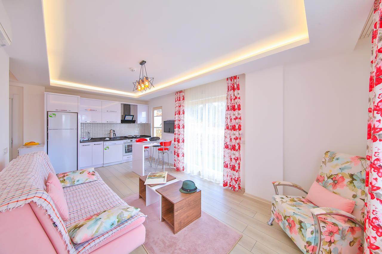 Hediye Hanim Suit&Apart Aparthotel Kaş Esterno foto